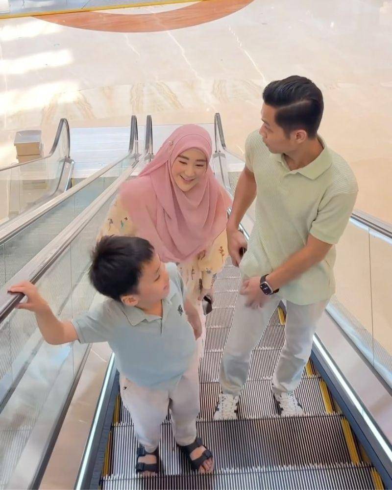 Instagram.com/larissachou